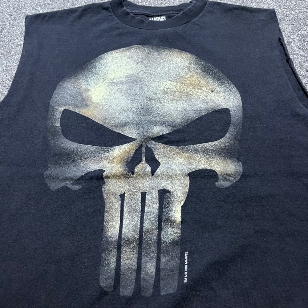 Vintage Marvel Mad Engine Punisher Skull Muscle Tank Top Size M Black 2004 Y2K - Picture 8 of 9